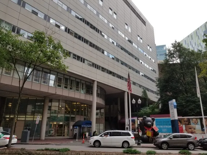 Tufts Medical Center  convierte su hospital pediátrico en unidad de cuidados intensivos para adultos