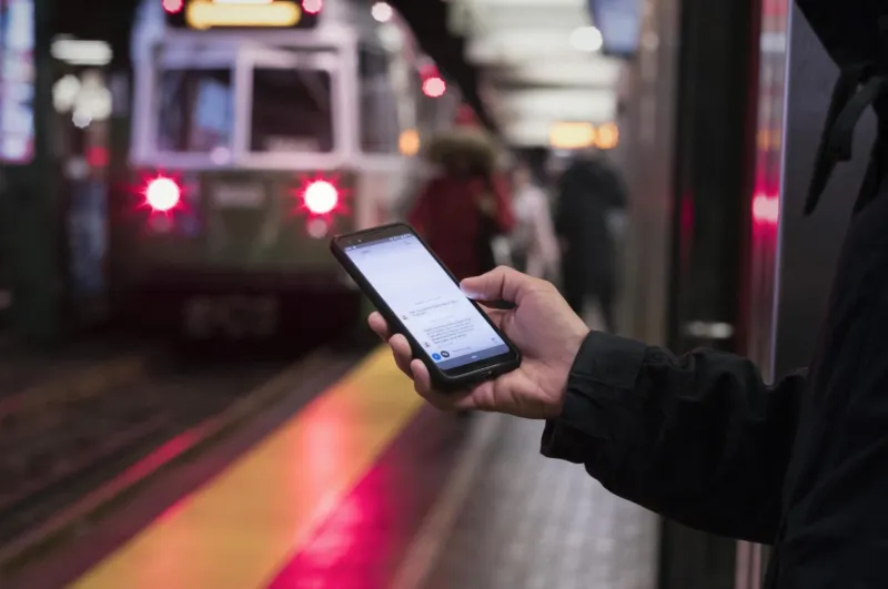 MBTA pide opinión de la comunidad para mejorar el acceso y la calidad de sus servicios de transporte