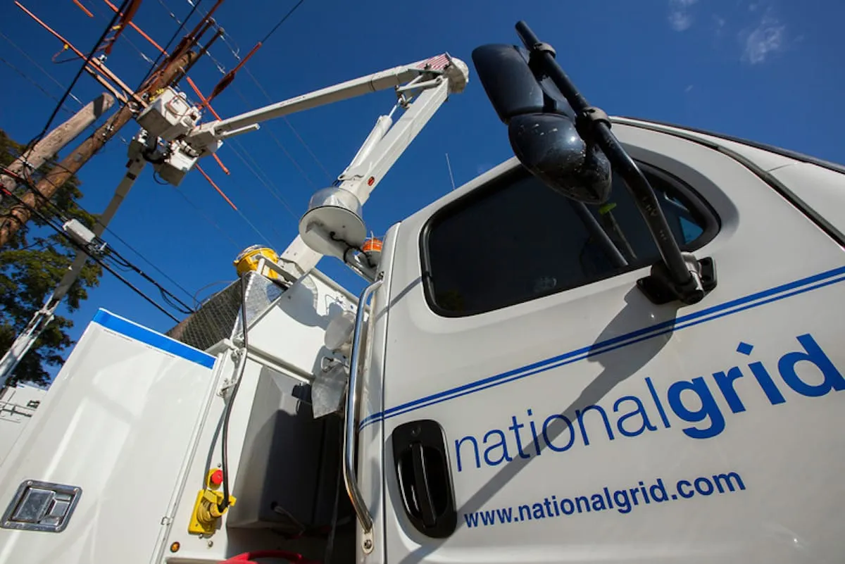 Accidente cerca de la intersección de Myrtle Street afectó el servicio eléctrico de la zona