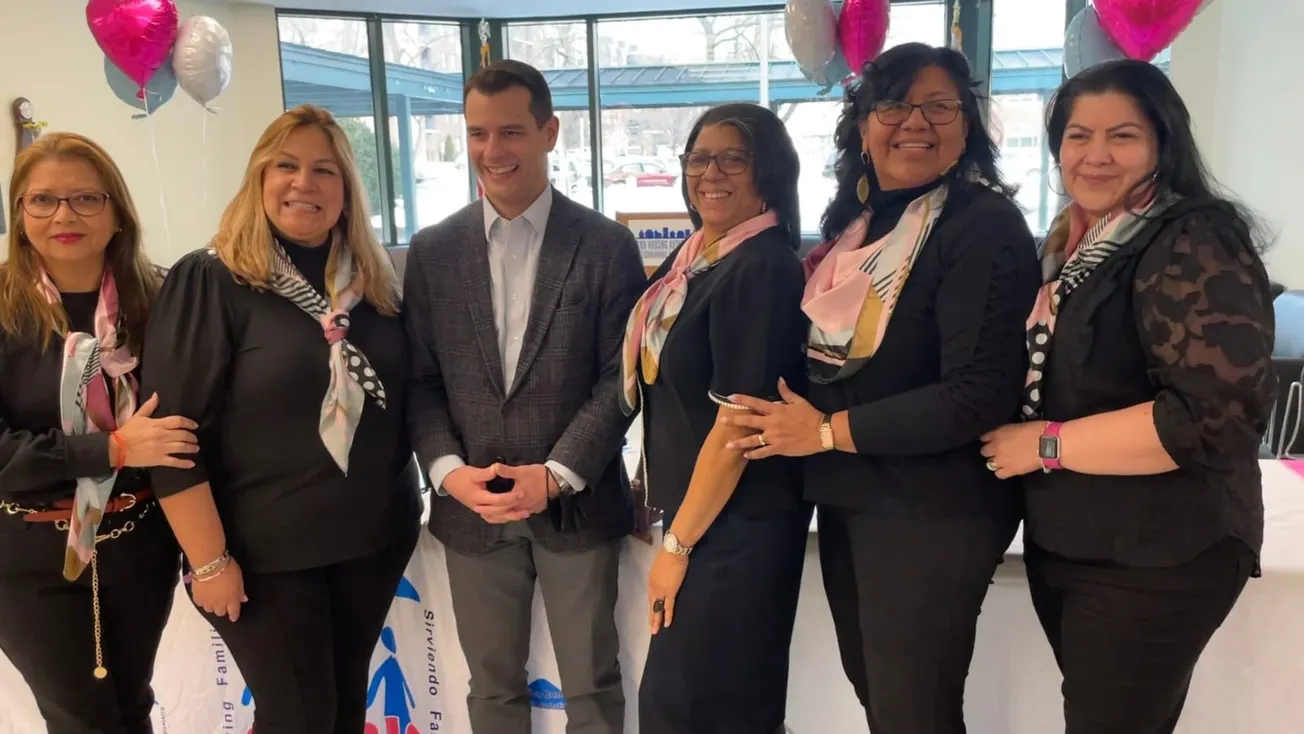 Homenajes y reconocimientos para las mujeres en su día