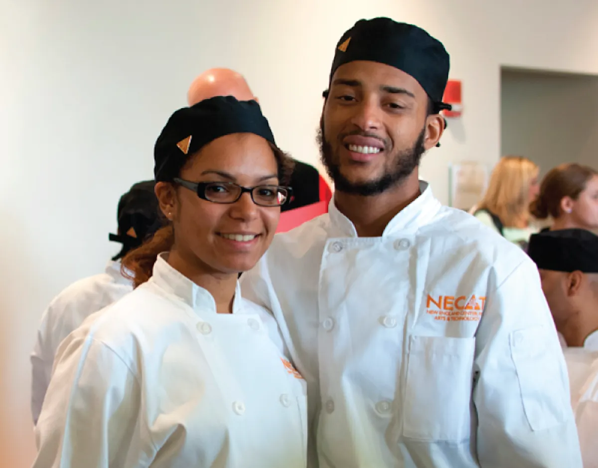 ¡Conviértete en cocinero profesional! Curso gratis de artes culinarias en East Boston