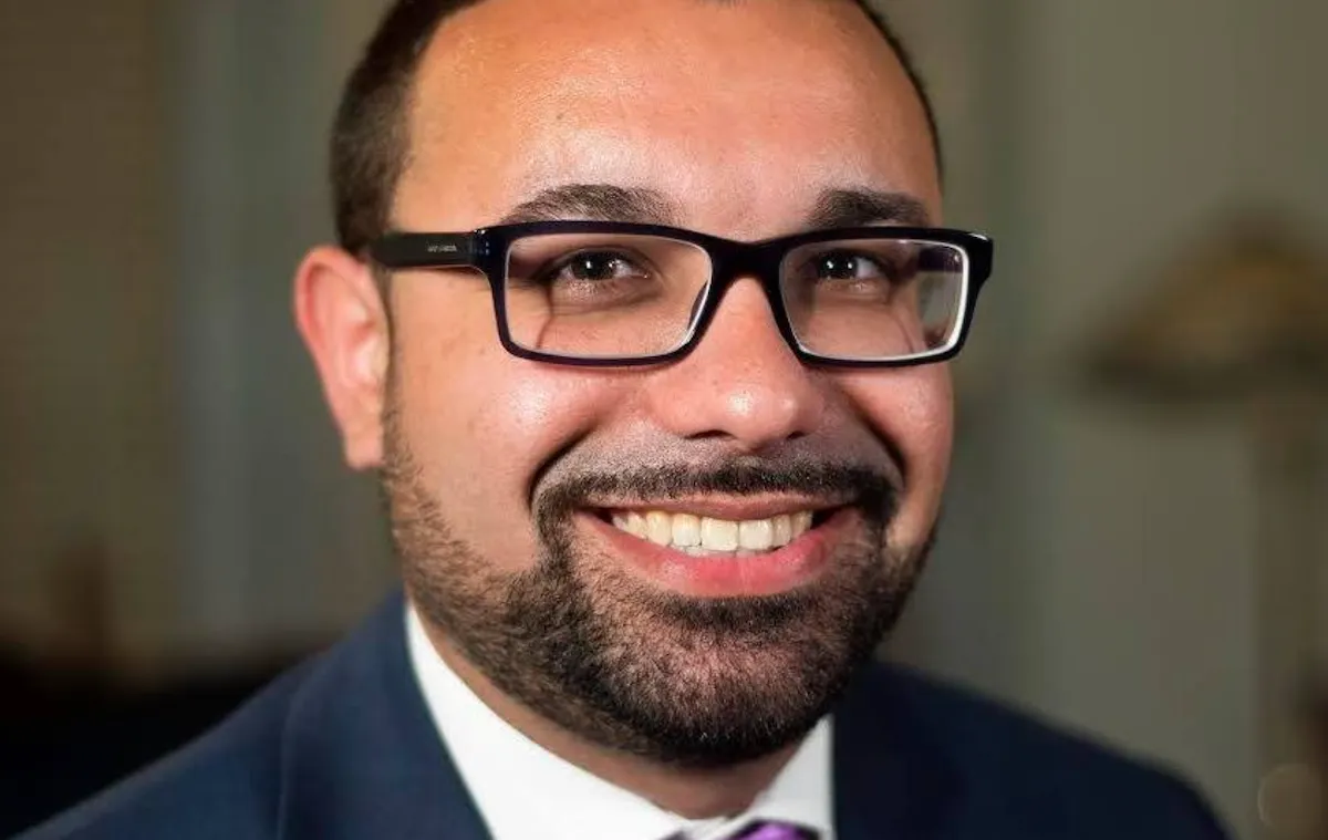 Warren respalda candidatura de Ricardo Arroyo a fiscal distrital de Suffolk