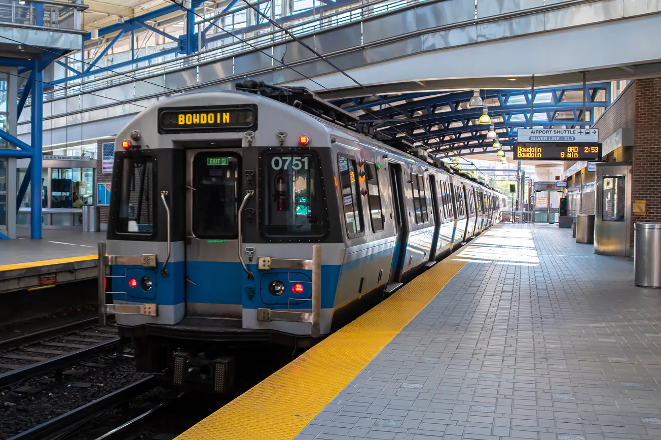 Cambios en los servicios de la Línea Azul