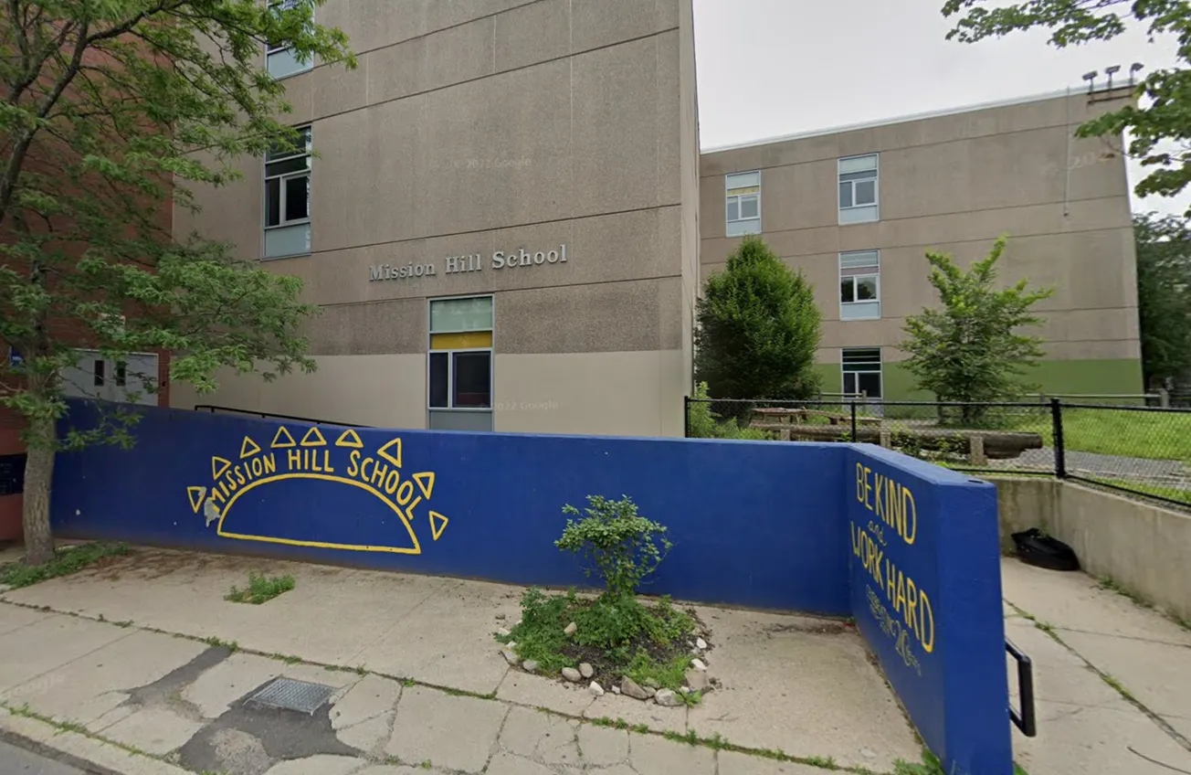 «Es terrible»: alcaldesa Wu sobre denuncias de abusos en la escuela Mission Hill