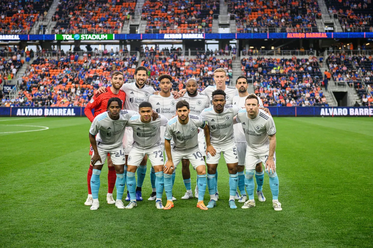 El New England Revolution consigue una valiosa victoria de último minuto en su visita a FC Cincinnati