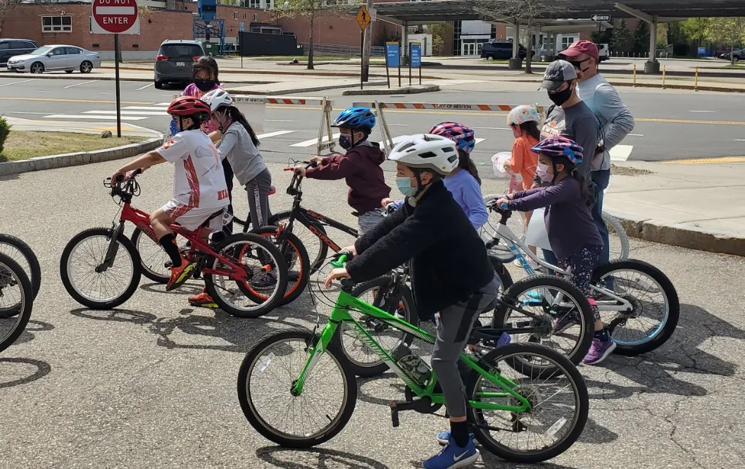 Chelsea anuncia plan para rutas escolares más seguras