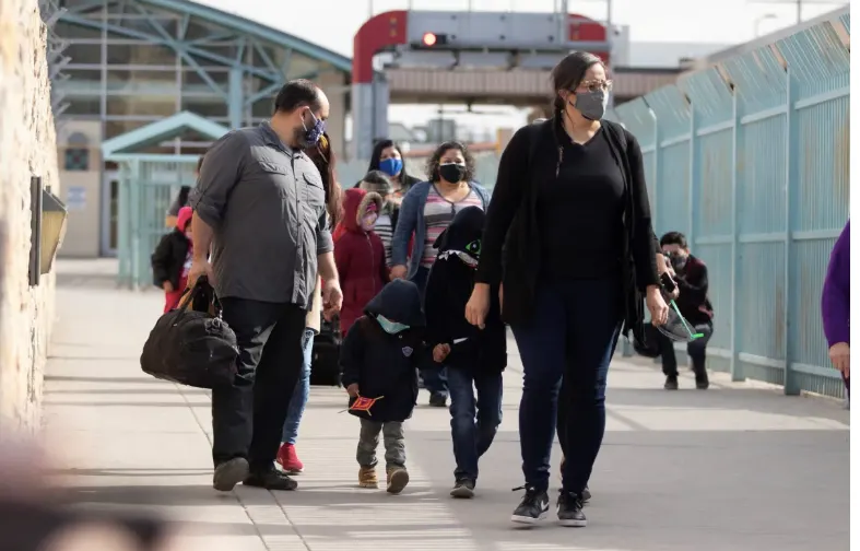 ESPERA. Más de 5 mil migrantes han sido devueltos a México en espera de que sea aprobada su solicitud de asilo. | Foto: EFE/J