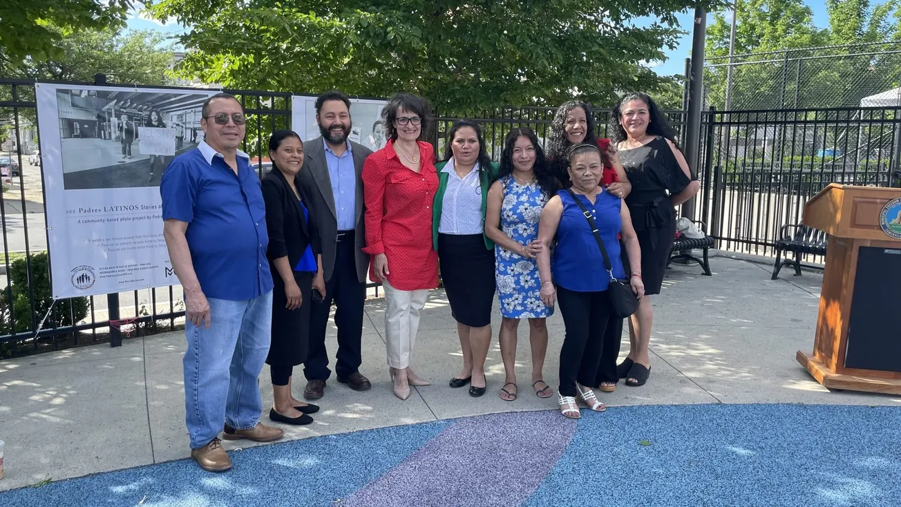 Ser Padres Latinos, historias captadas en blanco y negro