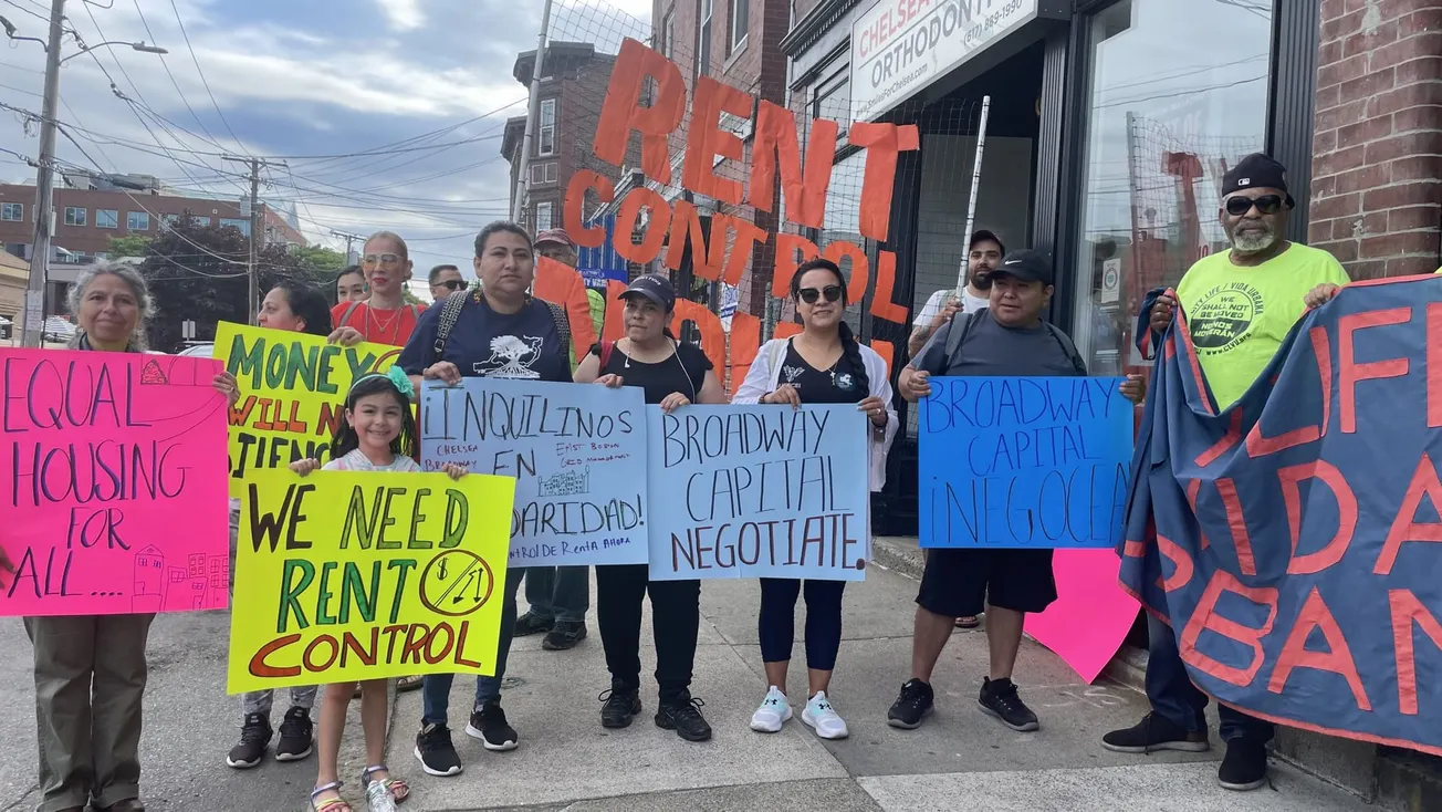 Los inquilinos compuestos por familias latinas y de color son quienes más han sido desalojados de sus viviendas. Ellos viven