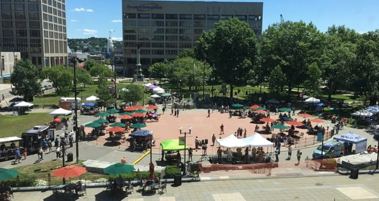 Out to Lunch y Farmers’ Markets planeado para el 4 de agosto ha sido reprogramado /imagen: @TweetWorcester
