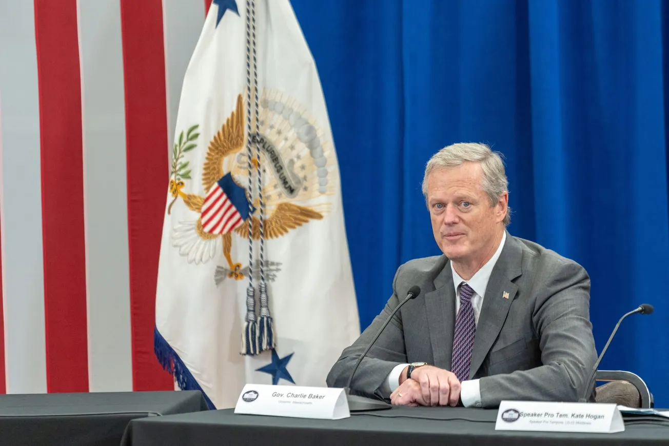 Gobernador Baker firmó Proyecto de Ley Ambiental /Foto: Jehovagni Santana