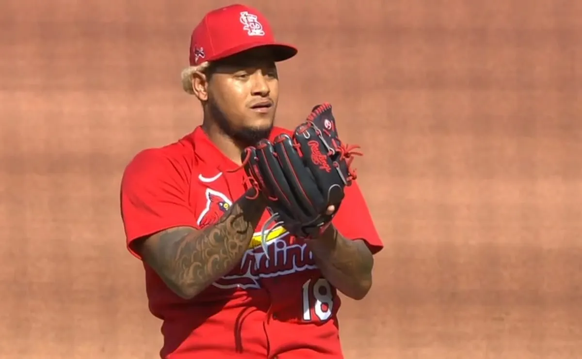 Carlos Martínez, la crónica de una estrella autodestruída