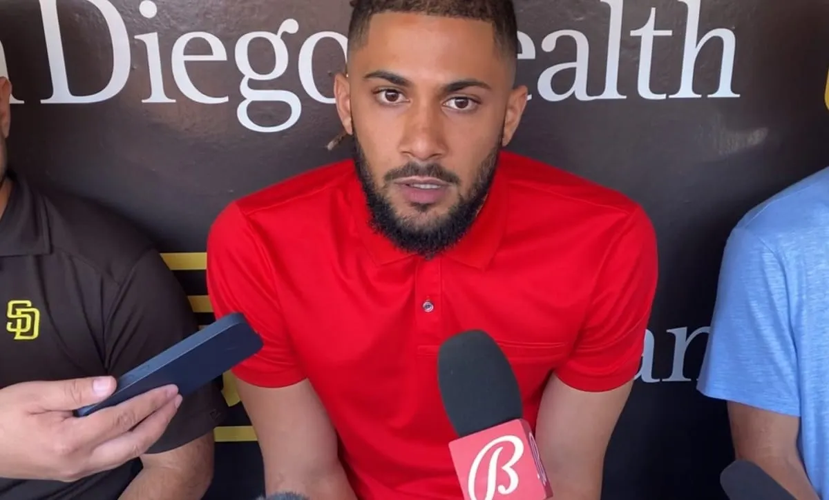 Fernando Tatis Jr. comienza a levantarse de su absurda caída