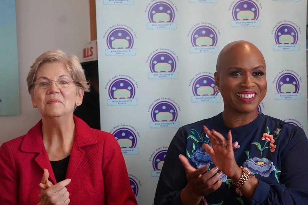 Pressley y Warren emiten carta para solicitar ayuda a migrantes recién llegados a Massachusetts