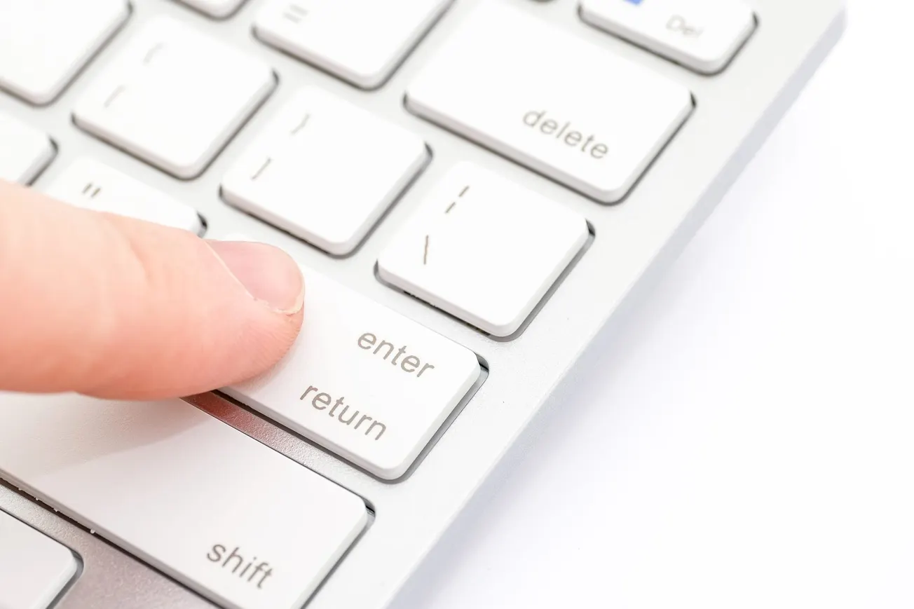 FBI en Boston advierte sobre estafas electrónicas en Massachusetts