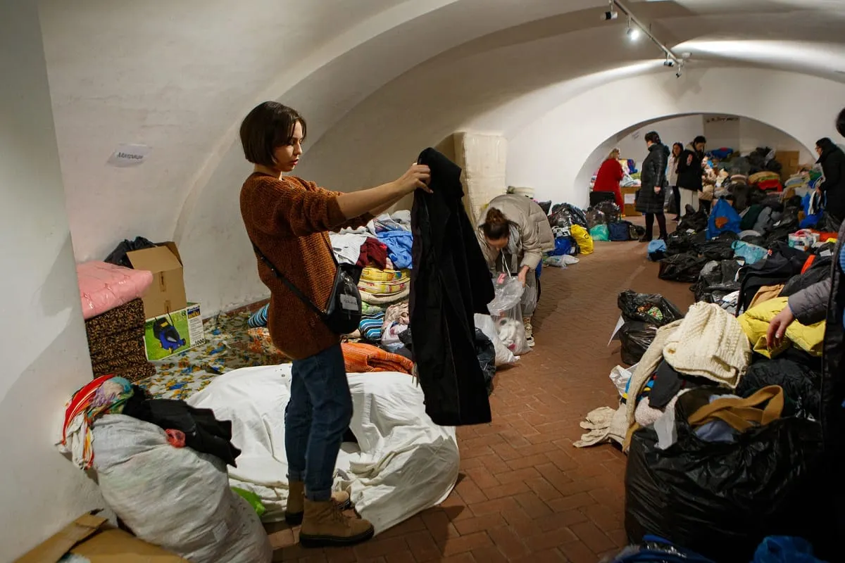 Esto es lo que debes saber antes de echar a la basura ropa o calzado