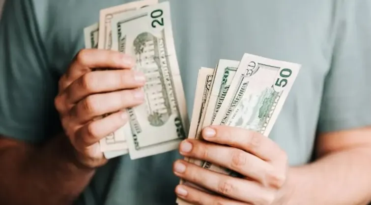 DINERO. Los ingresos no son equilibrados/Pexels