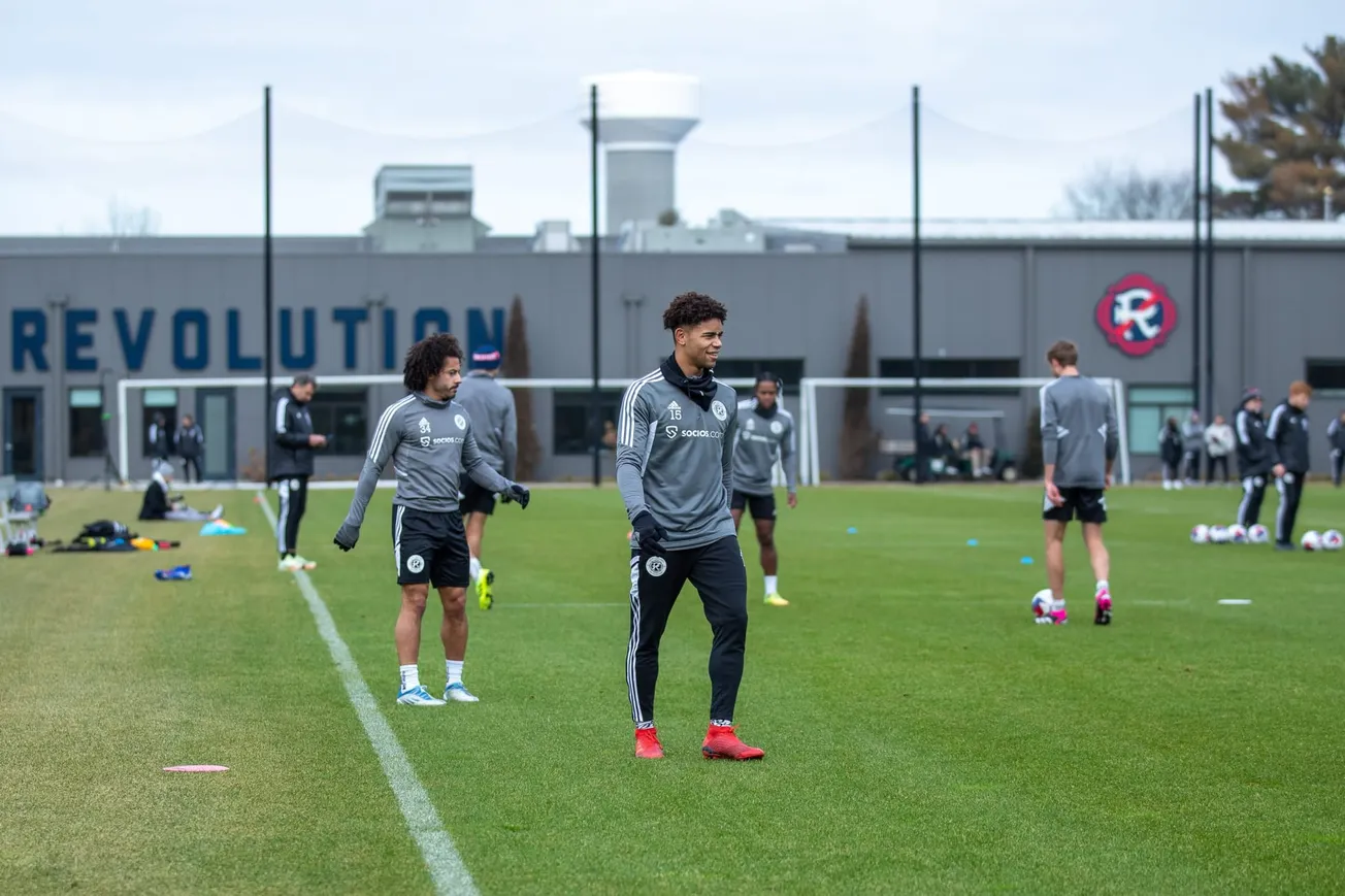 Los jugadores del Revolution el primer día de entreno de pretemporada. Fotografía cortesía de New England Revolution.