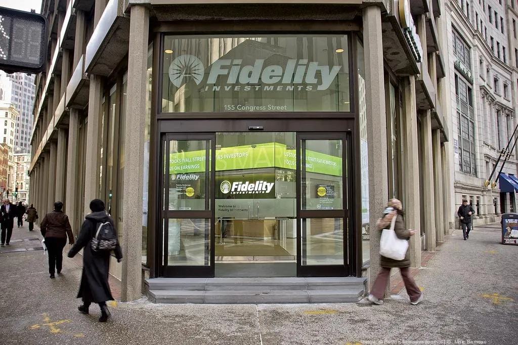 Fidelity destinará $250 millones a reforzar el acceso a la educación y el apoyo financiero a los estudiantes afroamericanos y latinos