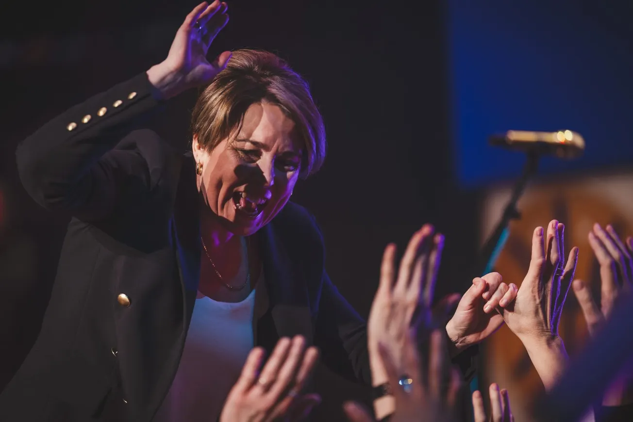 Healey implementó “MassReconnect” para que mayores de 25 años puedan obtener un título de educación superior