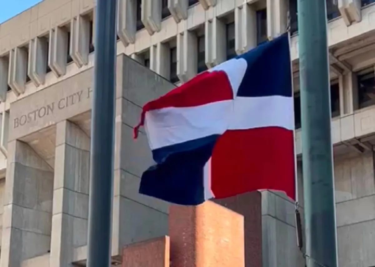 Dominicanos celebran en el City Hall