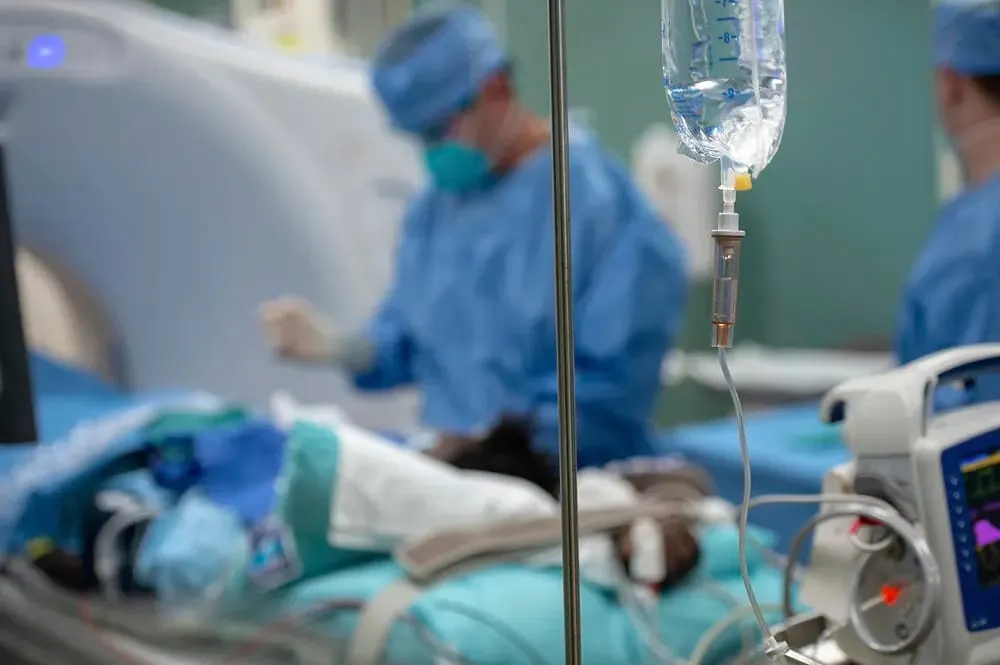 Buscan garantizar que niños de familias de bajos ingresos reciban la vacuna contra el VRS