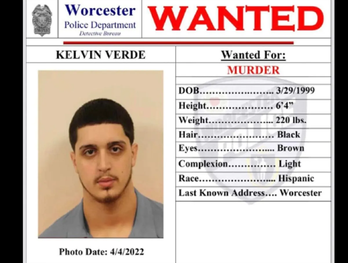 La policía busca al sospechoso del asesinato ocurrido en Worcester el año pasado