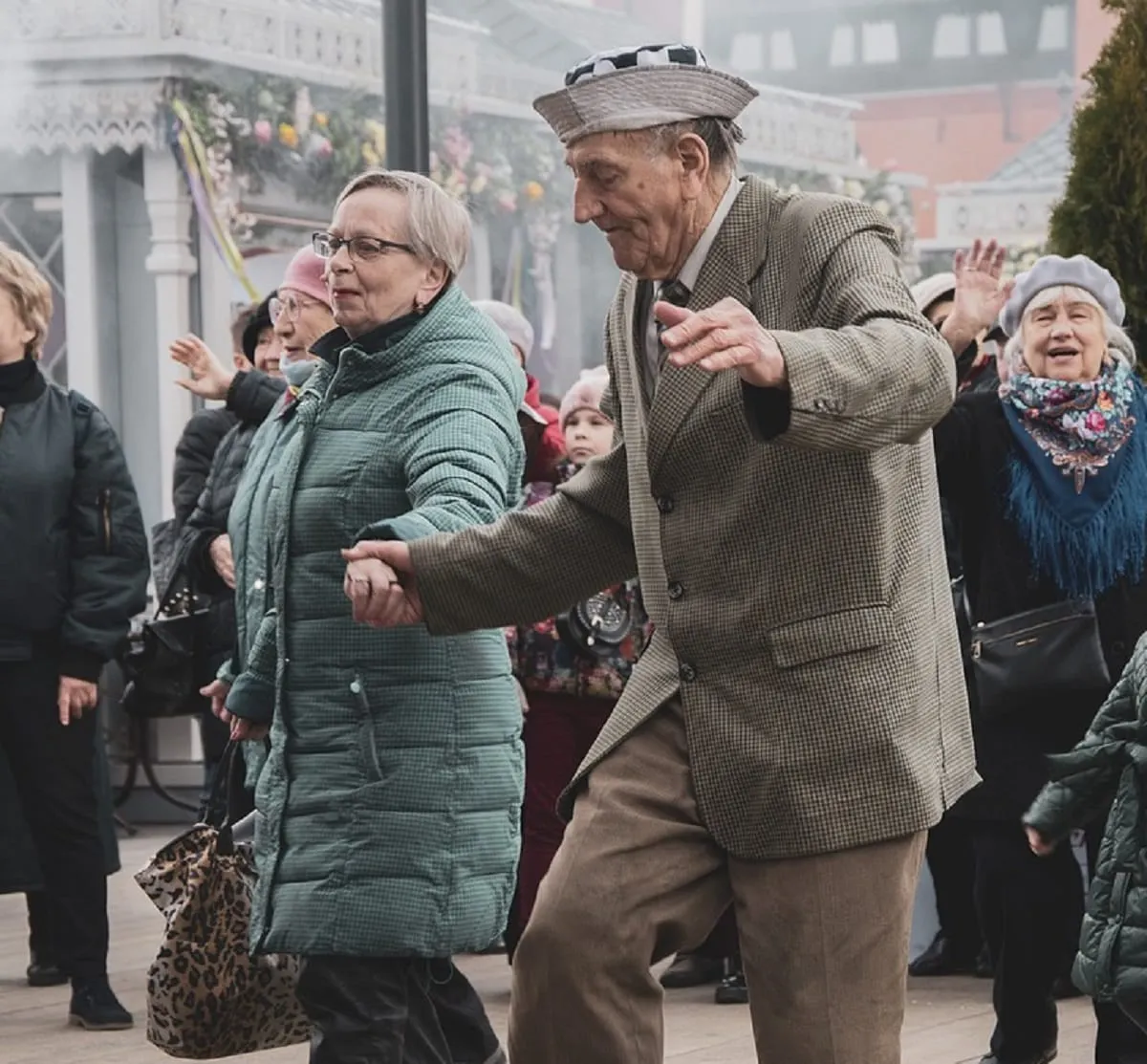 Los Red Sox organizan un baile por el Valentine’s Day para adultos mayores