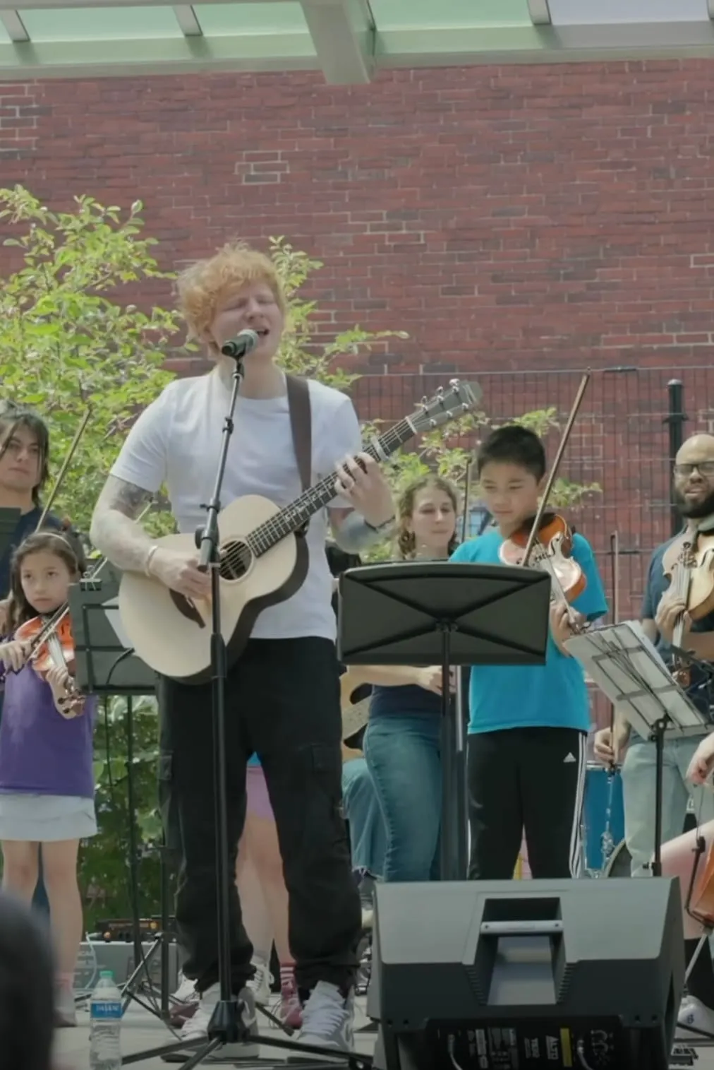 El cantante Ed Sheeran en un recital de música en Boston. Foto: teddysphotos.