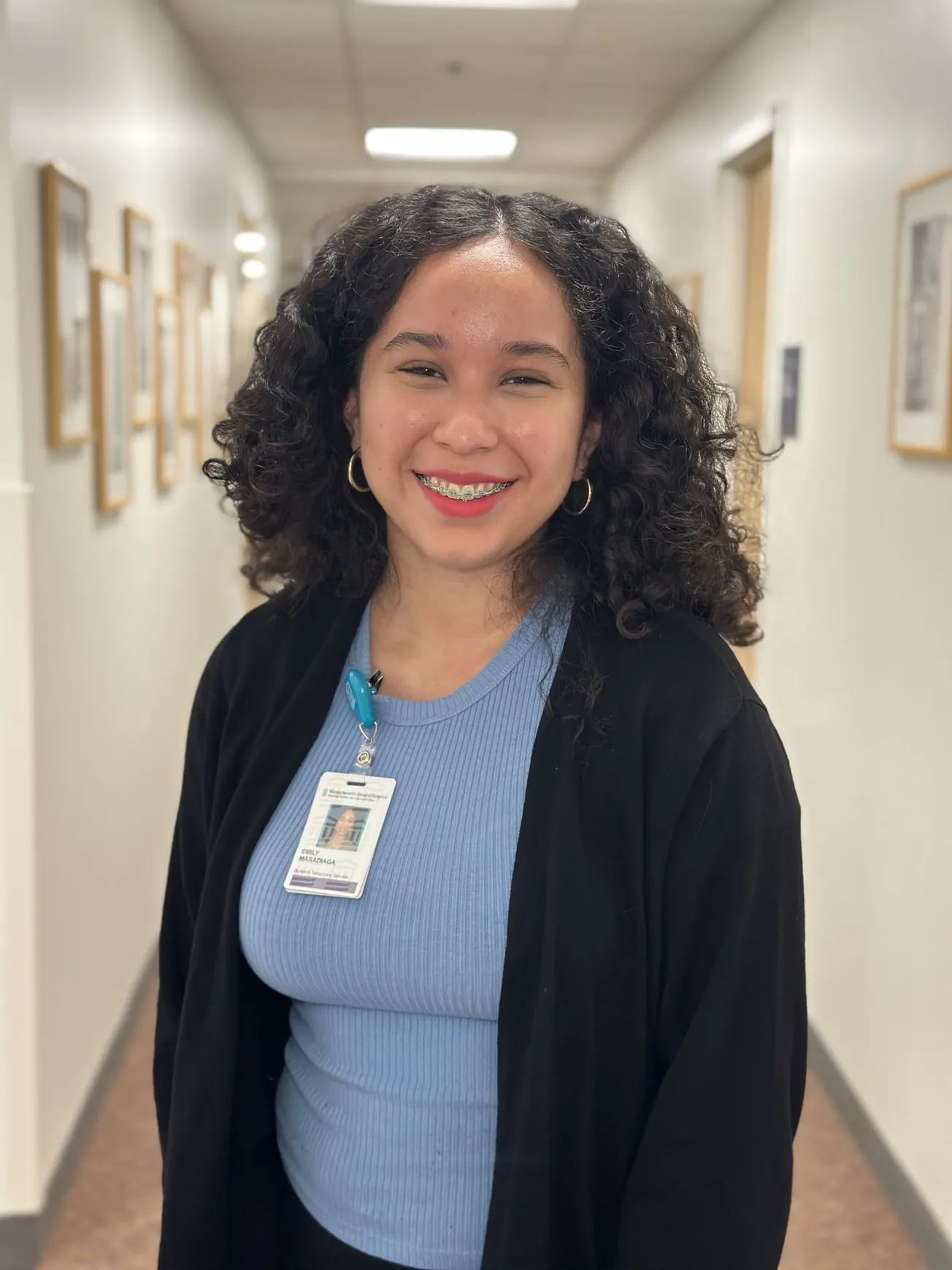 Emily Maradiaga miembro del Y-CAB representando a la ciudad de Chelsea. Foto: Chris Hinojosa.