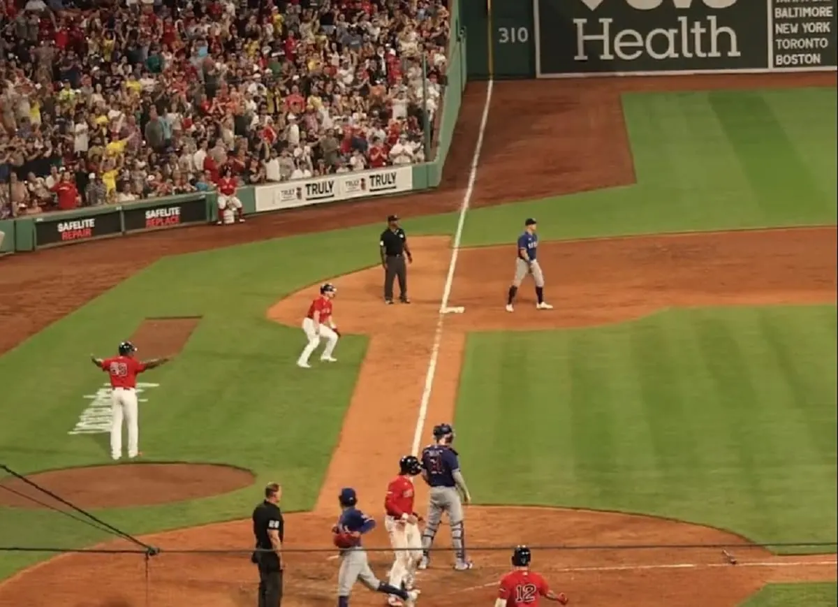 Los Red Sox firman contrato de un año con el catcher​ colombiano Jorge Alfaro