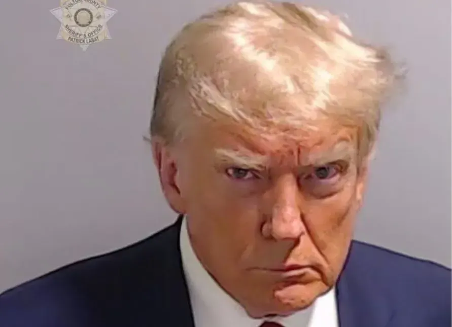 Los abogados de Trump aceptaron una fianza de 200.000 dólares estadounidenses y otras estipulaciones, según informes de los m