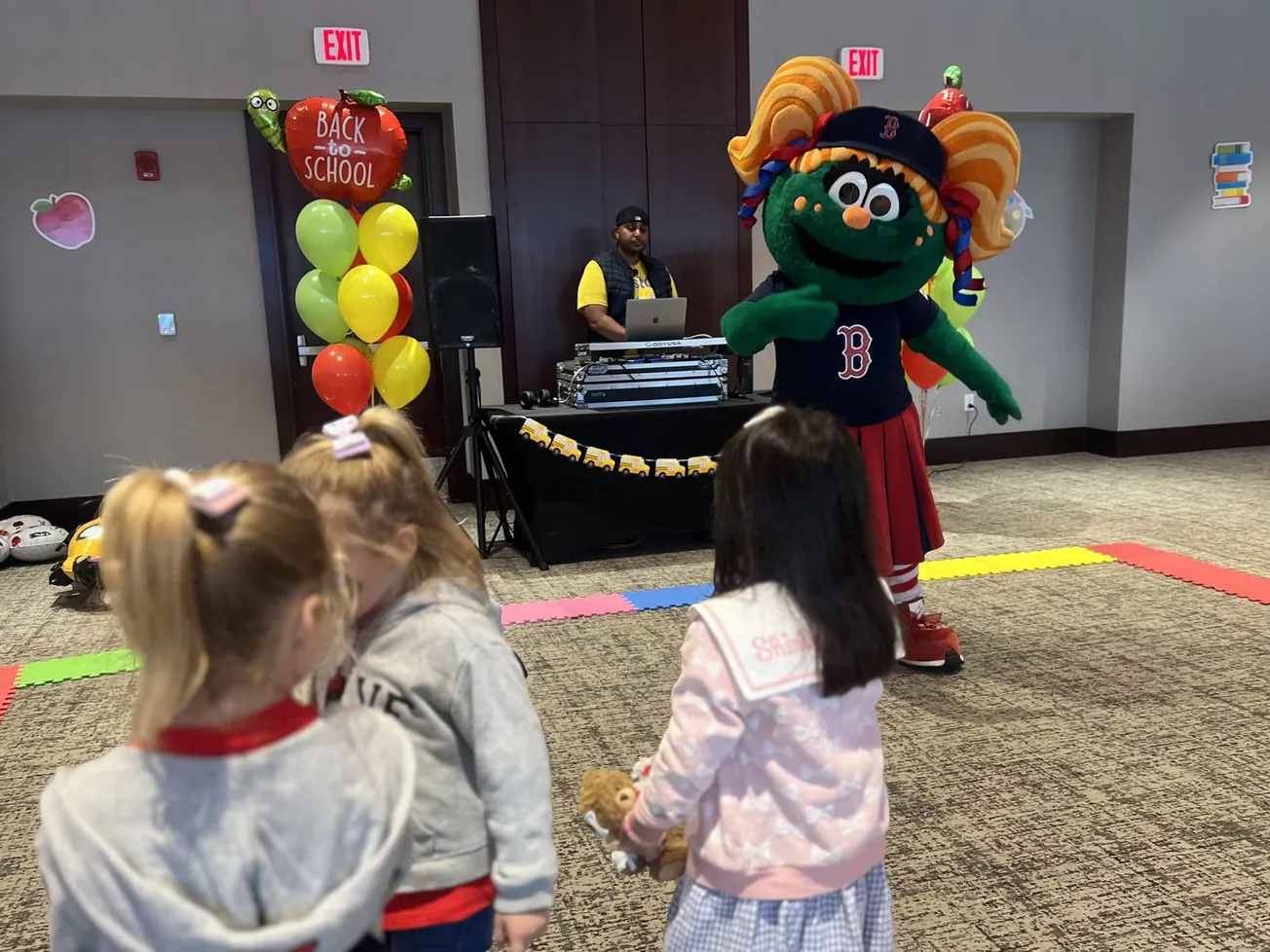 Celebración "back to school" en Fenway Park por Boston Red Sox. Foto: Rosanna Marinelli.