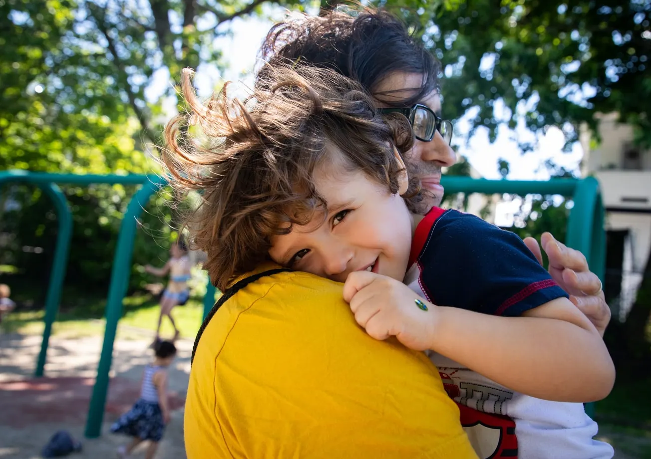 Familia en un grupo de juego de Medford Family Network. Foto: Cortesía.