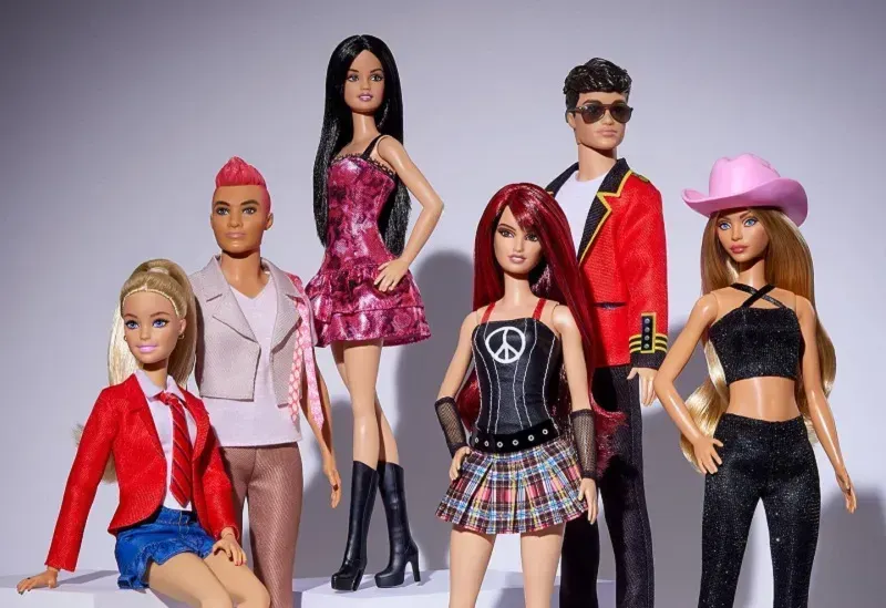 La empresa subió en sus redes sociales las fotos de la banda al estilo Barbie. Foto: barbiestyle y rbd_musica.
