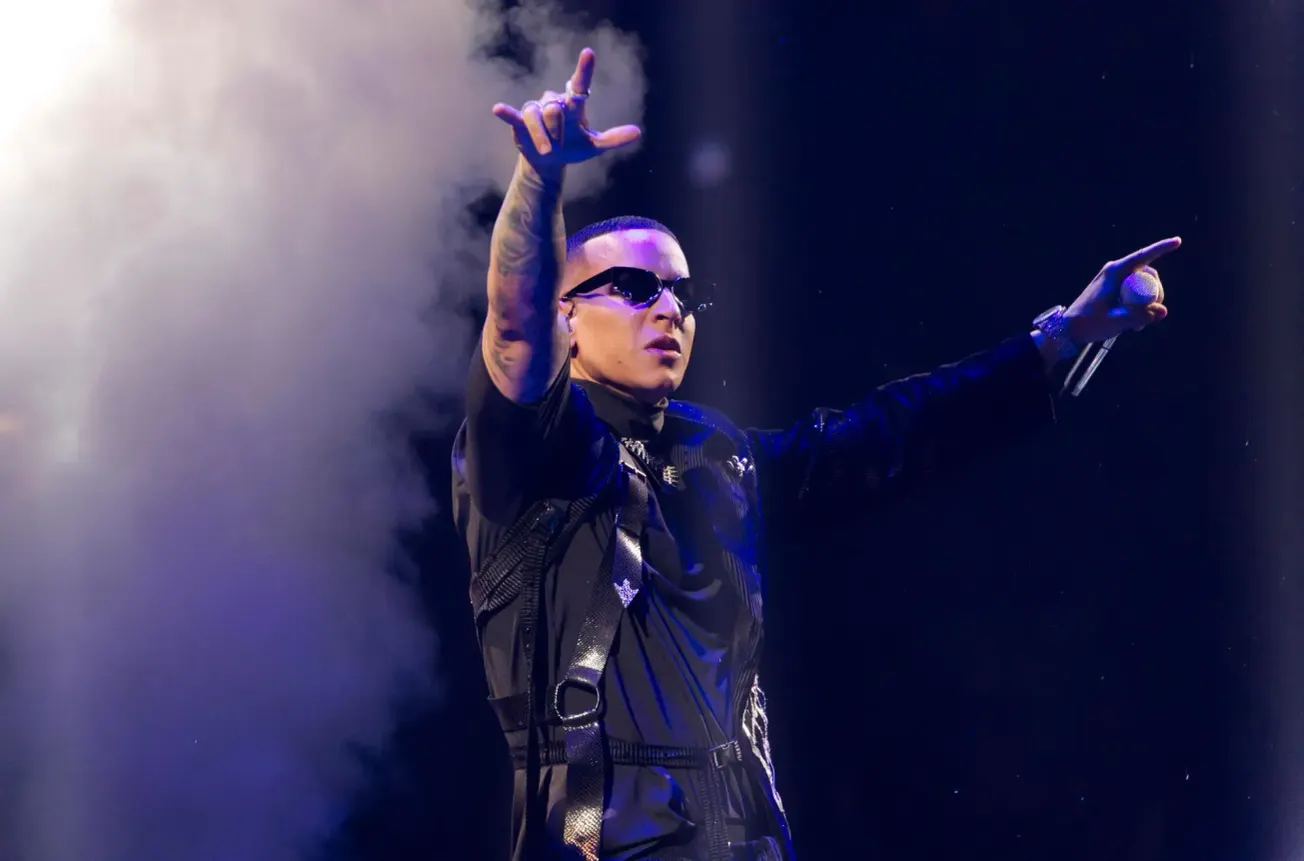 Daddy Yankee se presenta en su concierto "La Meta" en el Coliseo Jose Miguel Agrelot en San Juan (Puerto Rico). Daddy Yankee