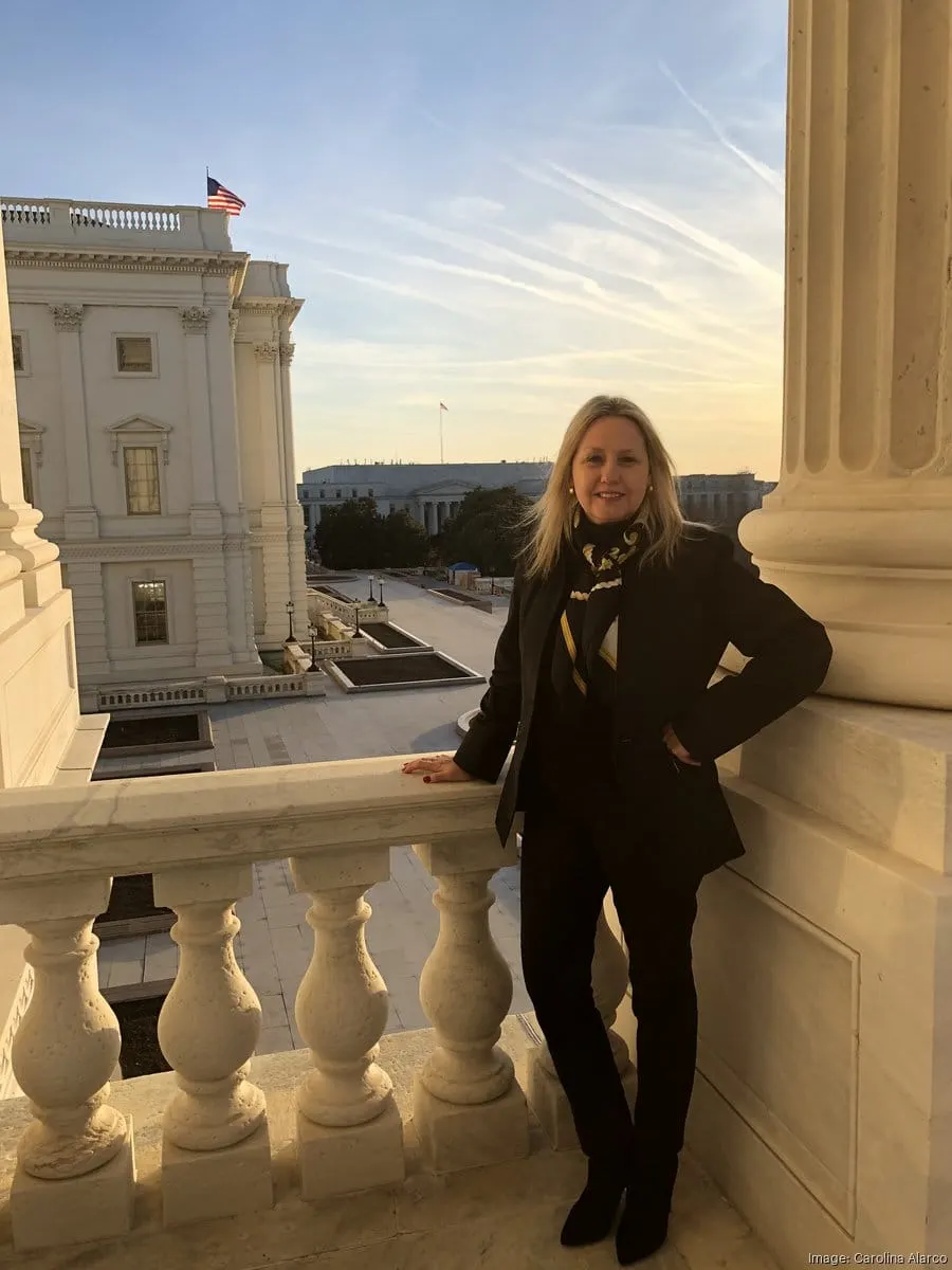 Carolina Alarco de comenzar su carrera en Genzyme hasta ser inversionista