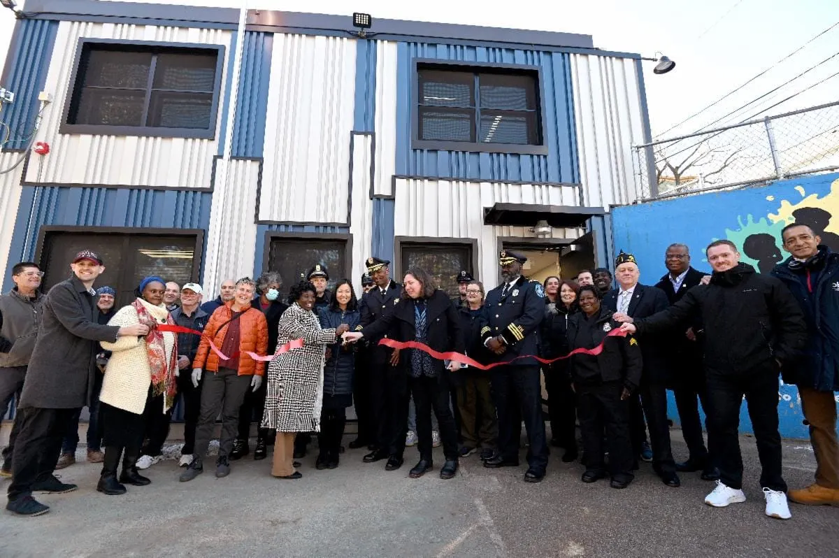 Alcaldía de Boston inaugura nueva sede de la policía de BHA
