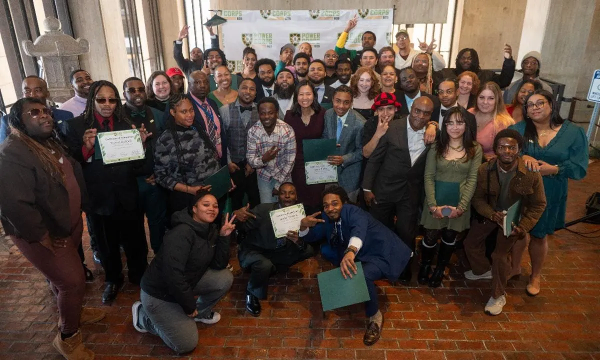 Alcaldesa Wu celebra la tercera promoción de graduados del PowerCorpsBOS