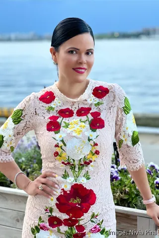 Propietarios de pequeñas empresas latinas, el sazón de la economía local, merecen un lugar en la mesa de decisiones