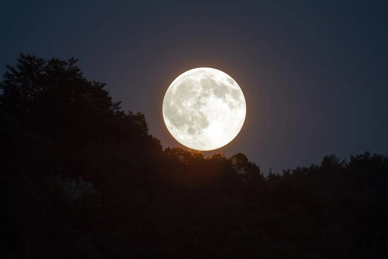 Esta noche verás la última “superluna” de 2024