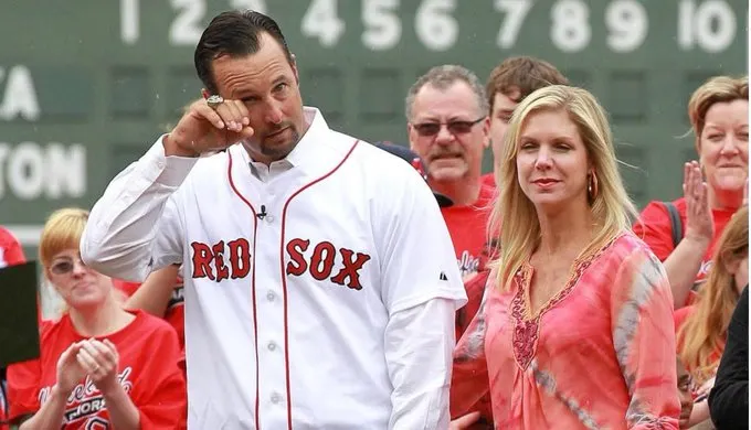 Fallece Stacy Wakefield, esposa del exlanzador de los Red Sox Tim Wakefield