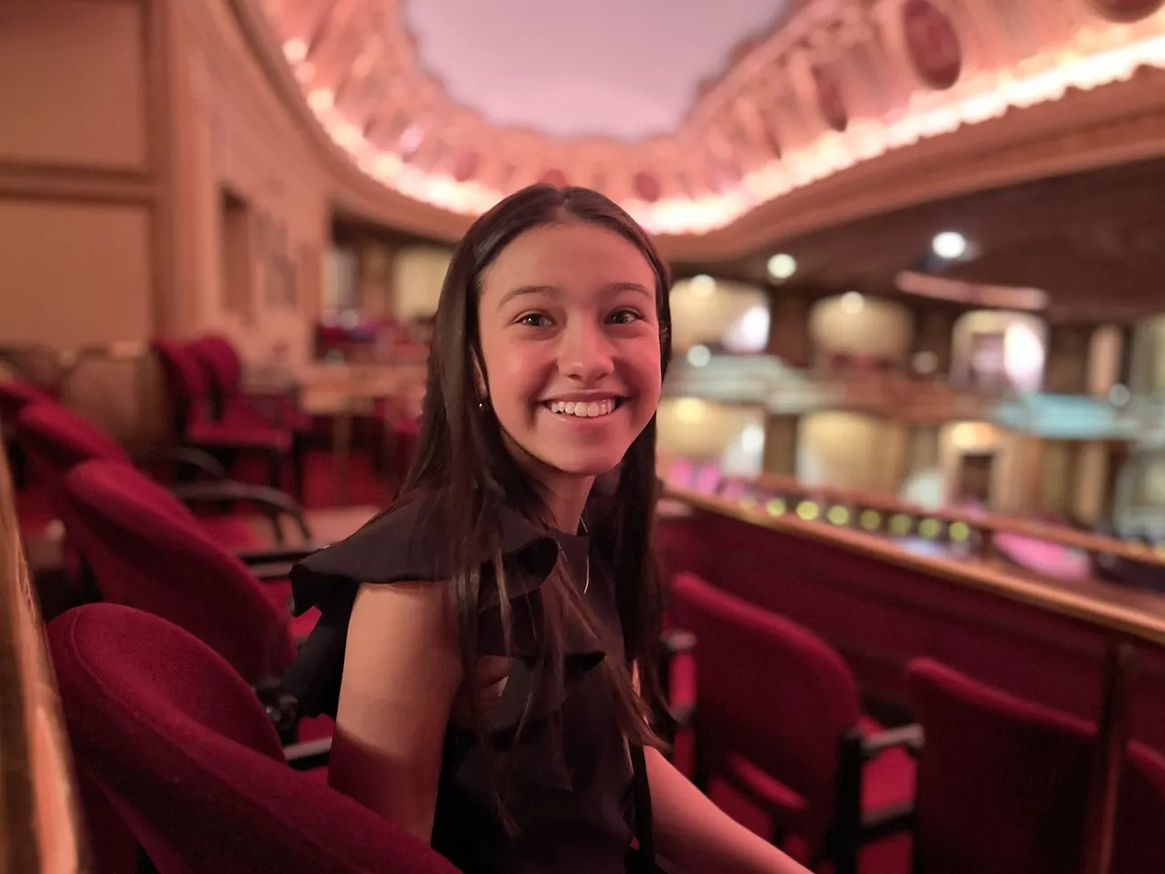 «Siento orgullo de ser la primera latina Annie», dijo Rainey Treviño previo a su debut en Boston