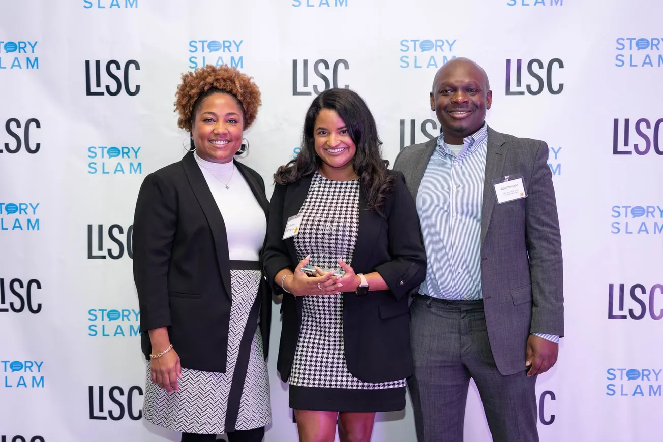 Programa de becas impulsa el desarrollo inmobiliario en comunidades desfavorecidas