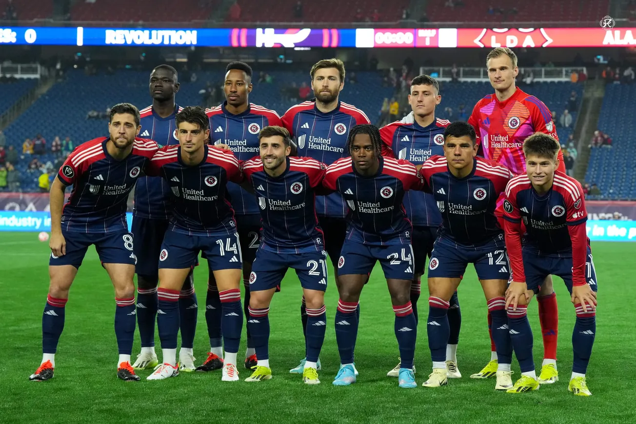 El New England Revolution derrota 4-0 a LD Alajuelense en los octavos de final de la Copa de Campeones de la Concacaf.