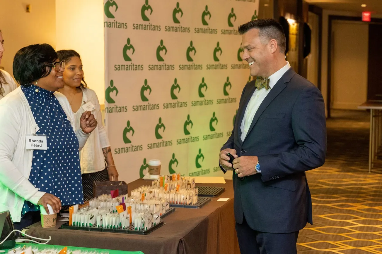 Samaritans celebra 50 años concientizando sobre la prevención del suicidio