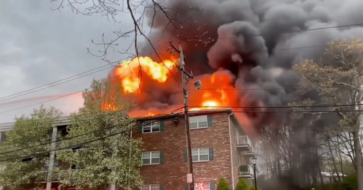 Incendio en Randolph deja a más de 80 personas sin hogar