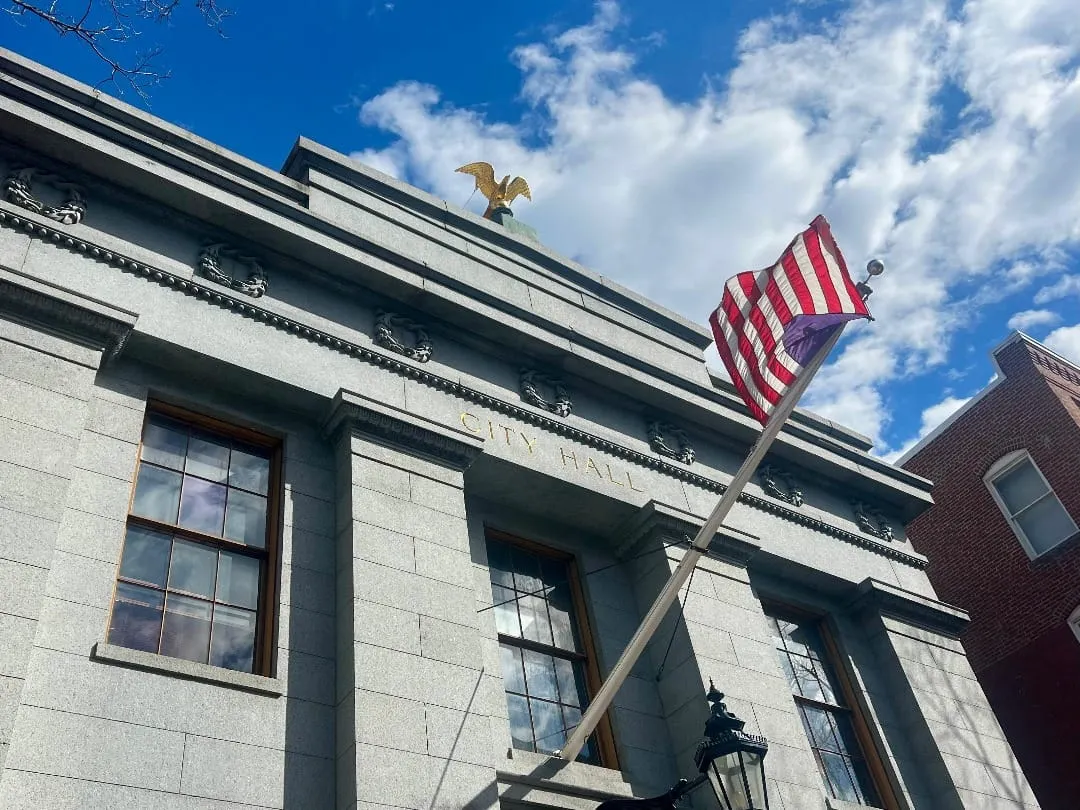 Lideres inauguran el muelle de pesca de Salem Willows