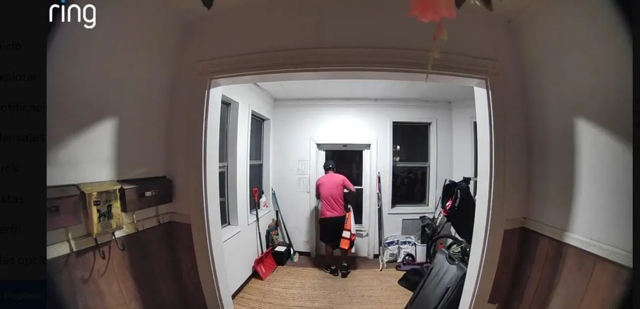 Hombre acusado de entrar en una vivienda y robar camisetas de hockey juvenil en Brighton