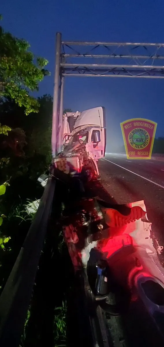 Alertan retrasos por accidente en la Ruta 24 en West Bridgewater